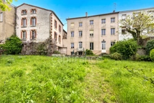 Maison à vendre 446 m² avec jardin dépendances et garage PANISSIERES (42)
