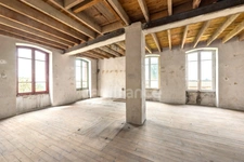 Maison à vendre avec jardin dépendances et garage PANISSIERES (42)