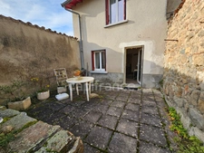 Maison à vendre 3 pièces CHAMBOST LONGESSAIGNE (69)