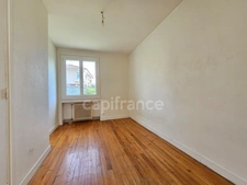 Maison à vendre 4 pièces avec jardin et garage PANISSIERES (42)