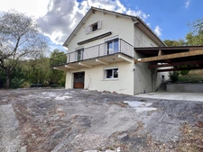 Maison à vendre à Verdun – 202 m², 5 chambres, terrain 3 053 m², garage et sous-sol complet