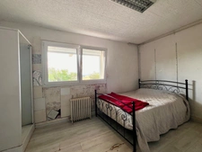 Maison à vendre à Verdun – 202 m², 5 chambres, terrain 3 053 m², garage et sous-sol complet