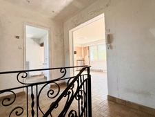 Maison à vendre à Verdun – 202 m², 5 chambres, terrain 3 053 m², garage et sous-sol complet
