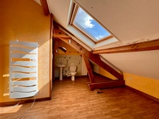 Maison à vendre à Verdun – 202 m², 5 chambres, terrain 3 053 m², garage et sous-sol complet