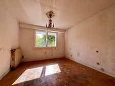 Maison à vendre à Verdun – 202 m², 5 chambres, terrain 3 053 m², garage et sous-sol complet
