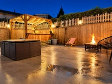 Maison entièrement rénovée de 194 m² proche Verdun avec cinéma privé, grande terrasse, terrain et grand garage