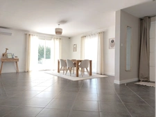 Maison à vendre 4 pièces MONTAUBAN (82), garage, piscine terrain cloturé, belles prestations