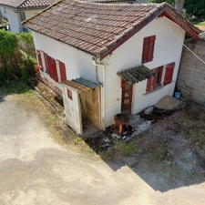 BEAUSOLEIL MONTAUBAN Ensemble immobilier comprenant une maison principale, un logement T2 attenant et une dépendance  sur 702m² de terrain