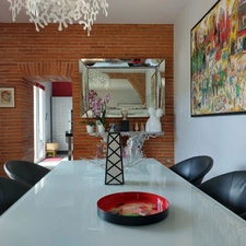 Maison à vendre 13 pièces MONTAUBAN (82), salle de reception, parking, bureaux, cave, dépendances,  parc de 8000m2, 2 entrées indépendantes 