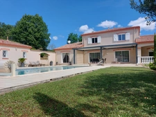 Maison à vendre 6 pièces MONTAUBAN (82) avec jardin, piscine, pool house et sous sol complet de plus de 150m²