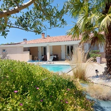 Maison à vendre 5 pièces CAMPSAS (82)avec garage attenant et double garage indépendant, piscine, terrasse couverte, puits, sur 2029m² de terrain.