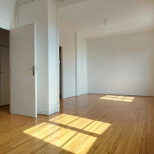 Appartement à vendre 3 pièces MONTAUBAN (82),dernier étage centre ville avec parking et loggia