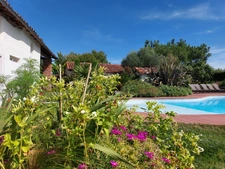 Maison à vendre 7 pièces MONTAUBAN (82) avec chambres d'hôtes, piscine, jardin et dépendance.