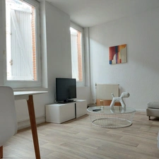 Immeuble à vendre MONTAUBAN (82)local commercial et 3 appartements