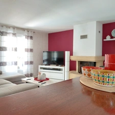 Maison à vendre 5 pièces CAMPSAS (82)avec garage attenant et double garage indépendant, piscine, terrasse couverte, puits, sur 2029m² de terrain.
