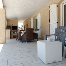 Maison à vendre 5 pièces CAMPSAS (82)avec garage attenant et double garage indépendant, piscine, terrasse couverte, puits, sur 2029m² de terrain.