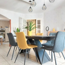Maison à vendre 5 pièces CAMPSAS (82)avec garage attenant et double garage indépendant, piscine, terrasse couverte, puits, sur 2029m² de terrain.