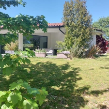 Dpt Tarn et Garonne (82), à vendre MONTAUBAN maison P7 de 216 m² - Terrain de 7 640,00 m² - Plain pied