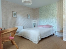 Maison à vendre 7 pièces MONTAUBAN (82) avec chambres d'hôtes, piscine, jardin et dépendance.