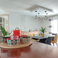 Maison à vendre 5 pièces CAMPSAS (82)avec garage attenant et double garage indépendant, piscine, terrasse couverte, puits, sur 2029m² de terrain.