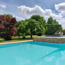 Maison à vendre 13 pièces MONTAUBAN (82), salle de reception, parking, bureaux, cave, dépendances,  parc de 8000m2, 2 entrées indépendantes 