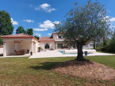 Maison à vendre 6 pièces MONTAUBAN (82) avec jardin, piscine, pool house et sous sol complet de plus de 150m²
