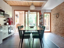  A vendre montauban. Maison de charme atypique, rénovée dans un esprit écologique, 7 pièces MONTAUBAN (82), 200m² habitables, jardin et dépendance