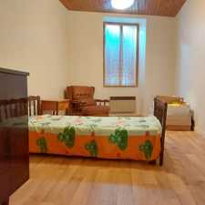 Maison à vendre 8 pièces MONTRICOUX (82), Maison de village avec fort potentiel, gîte – env. 140 m² habitables – proche Nègrepelisse