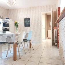 Maison à vendre 5 pièces CAMPSAS (82)avec garage attenant et double garage indépendant, piscine, terrasse couverte, puits, sur 2029m² de terrain.