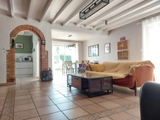 Maison à vendre 7 pièces MONTAUBAN (82) avec chambres d'hôtes, piscine, jardin et dépendance.