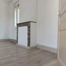 BEAUSOLEIL MONTAUBAN Ensemble immobilier comprenant une maison principale, un logement T2 attenant et une dépendance  sur 702m² de terrain
