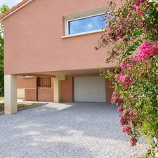 Maison à vendre 4 pièces MONTAUBAN (82) avec jardin, garage, carport et terrasse