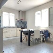Maison à vendre 7 pièces VAISSAC (82), corps de ferme sur 26873m² de terrain avec box et nombreuses dépendances.