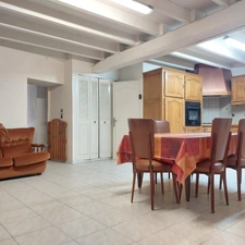 Maison à vendre 8 pièces MONTRICOUX (82), Maison de village avec fort potentiel, gîte – env. 140 m² habitables – proche Nègrepelisse
