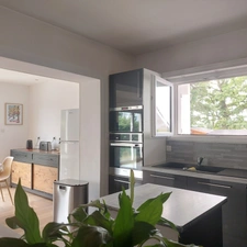Maison à vendre 7 pièces MONTAUBAN (82), 5 chambres, garage, piscine, jardin et dépendance