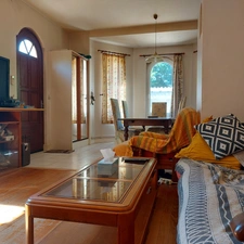 BEAUSOLEIL MONTAUBAN Ensemble immobilier comprenant une maison principale, un logement T2 attenant et une dépendance  sur 702m² de terrain