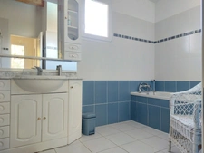 Dpt Tarn et Garonne (82), à vendre MONTAUBAN maison P5 de 178,56 m² - Terrain de 2 187,00 m² avec piscine, garage et pool house