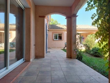 Dpt Tarn et Garonne (82), à vendre MONTAUBAN maison P5 de 178,56 m² - Terrain de 2 187,00 m² avec piscine, garage et pool house