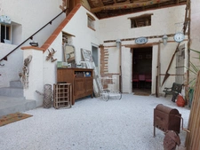 Maison à vendre 7 pièces MONTAUBAN (82) avec chambres d'hôtes, piscine, jardin et dépendance.