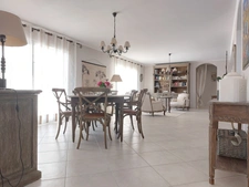 Maison à vendre 6 pièces MONTAUBAN (82) avec jardin, piscine, pool house et sous sol complet de plus de 150m²