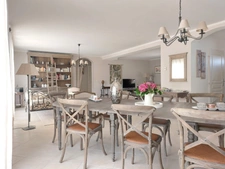 Maison à vendre 6 pièces MONTAUBAN (82) avec jardin, piscine, pool house et sous sol complet de plus de 150m²