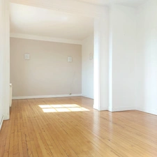 Appartement à vendre 3 pièces MONTAUBAN (82),dernier étage centre ville avec parking et loggia