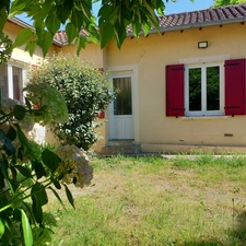 BEAUSOLEIL MONTAUBAN Ensemble immobilier comprenant une maison principale, un logement T2 attenant et une dépendance  sur 702m² de terrain