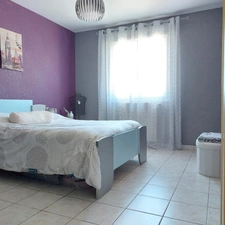 Maison à vendre 5 pièces CAMPSAS (82)avec garage attenant et double garage indépendant, piscine, terrasse couverte, puits, sur 2029m² de terrain.