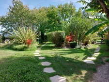 Maison à vendre 7 pièces MONTAUBAN (82) avec chambres d'hôtes, piscine, jardin et dépendance.