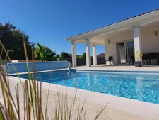 Maison à vendre 4 pièces MONTAUBAN (82), garage, piscine terrain cloturé, belles prestations