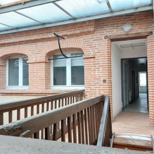 Immeuble à vendre MONTAUBAN (82)local commercial et 3 appartements