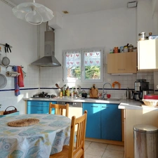 Maison à vendre 7 pièces MONTAUBAN (82) avec hangar de 150m², 6861m² de terrain avec une partie boisée.