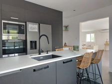 Maison à vendre 4 pièces MONTAUBAN (82), garage, piscine terrain cloturé, belles prestations