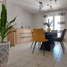 Maison à vendre 5 pièces CAMPSAS (82)avec garage attenant et double garage indépendant, piscine, terrasse couverte, puits, sur 2029m² de terrain.